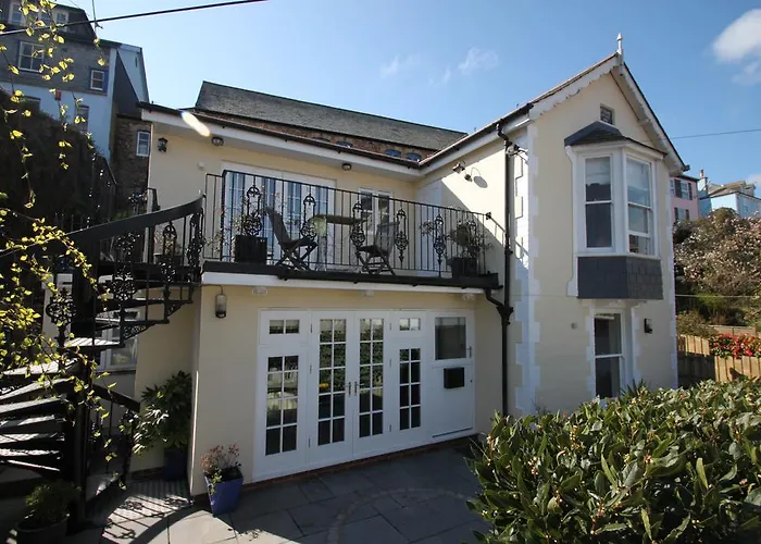 St Elmo House