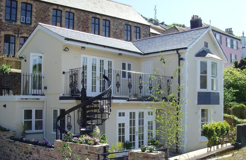 Affittacamere St Elmo House 4*